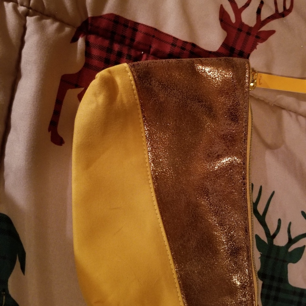 Ipsy makeup bag